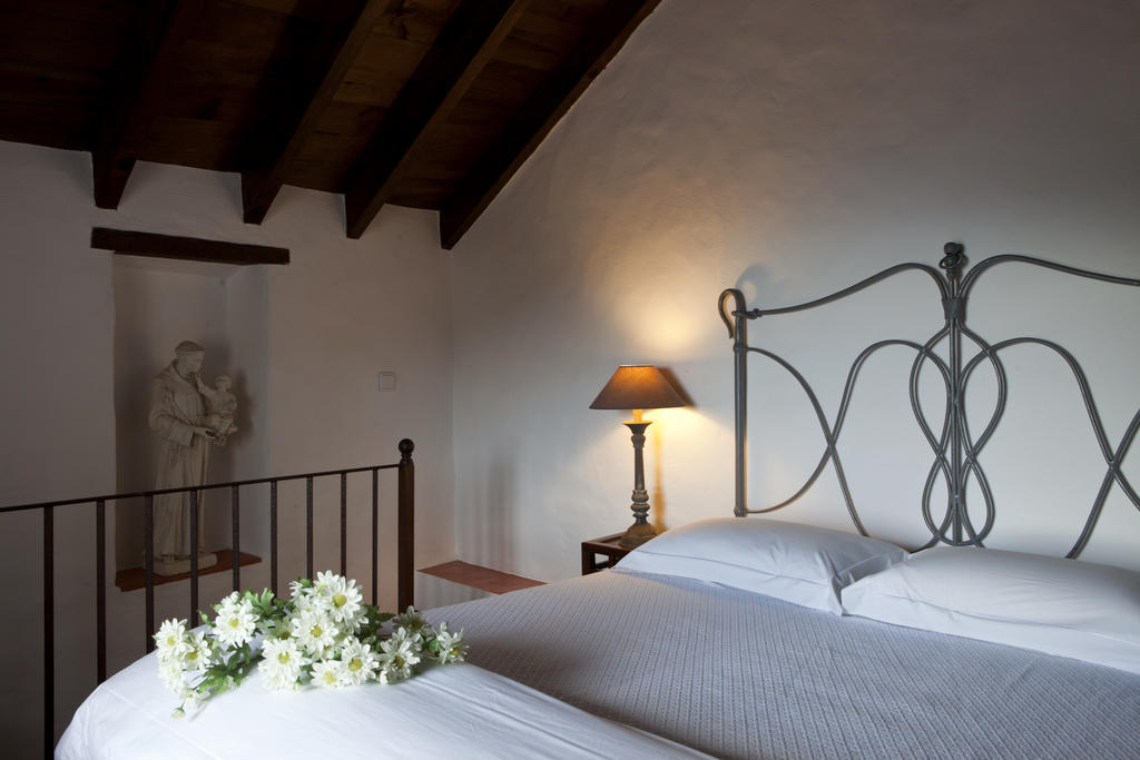Hotel Convento Sao Saturnino Colares Zimmer foto